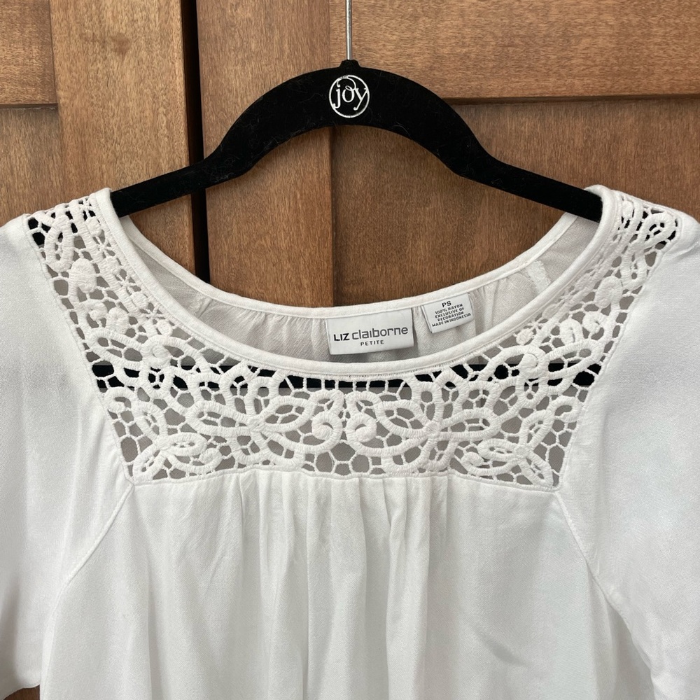 Liz Claiborne Top - Picture 2 of 6